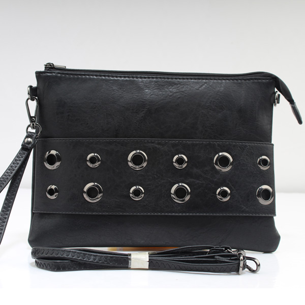 black leather cross shoulder bag